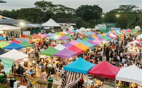 The Ultimate Guide To Chatuchak Night Market .